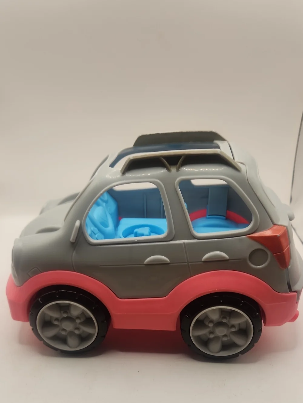 Little People Gray Pink Suv Car With 5 Figures Musical Sounds Fisher Price